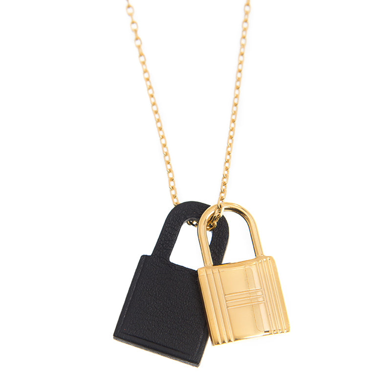 18K O'Kelly Black Pendant Hermès Necklace