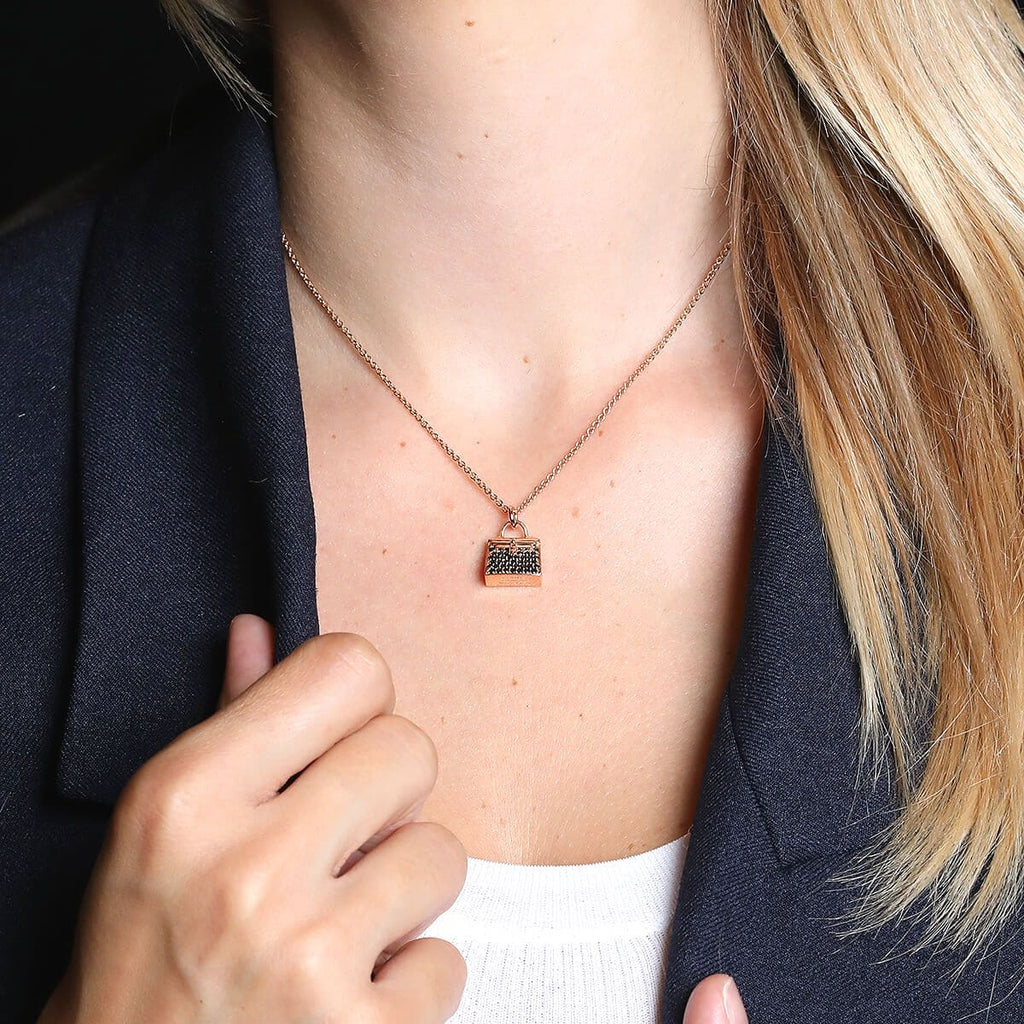 18K Amulettes Kelly Black Diamonds Hermès Necklace