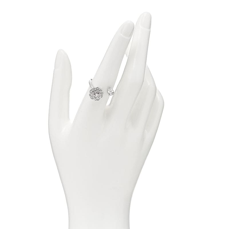 18K Chanel Diamond Camelia Precieux Ring
