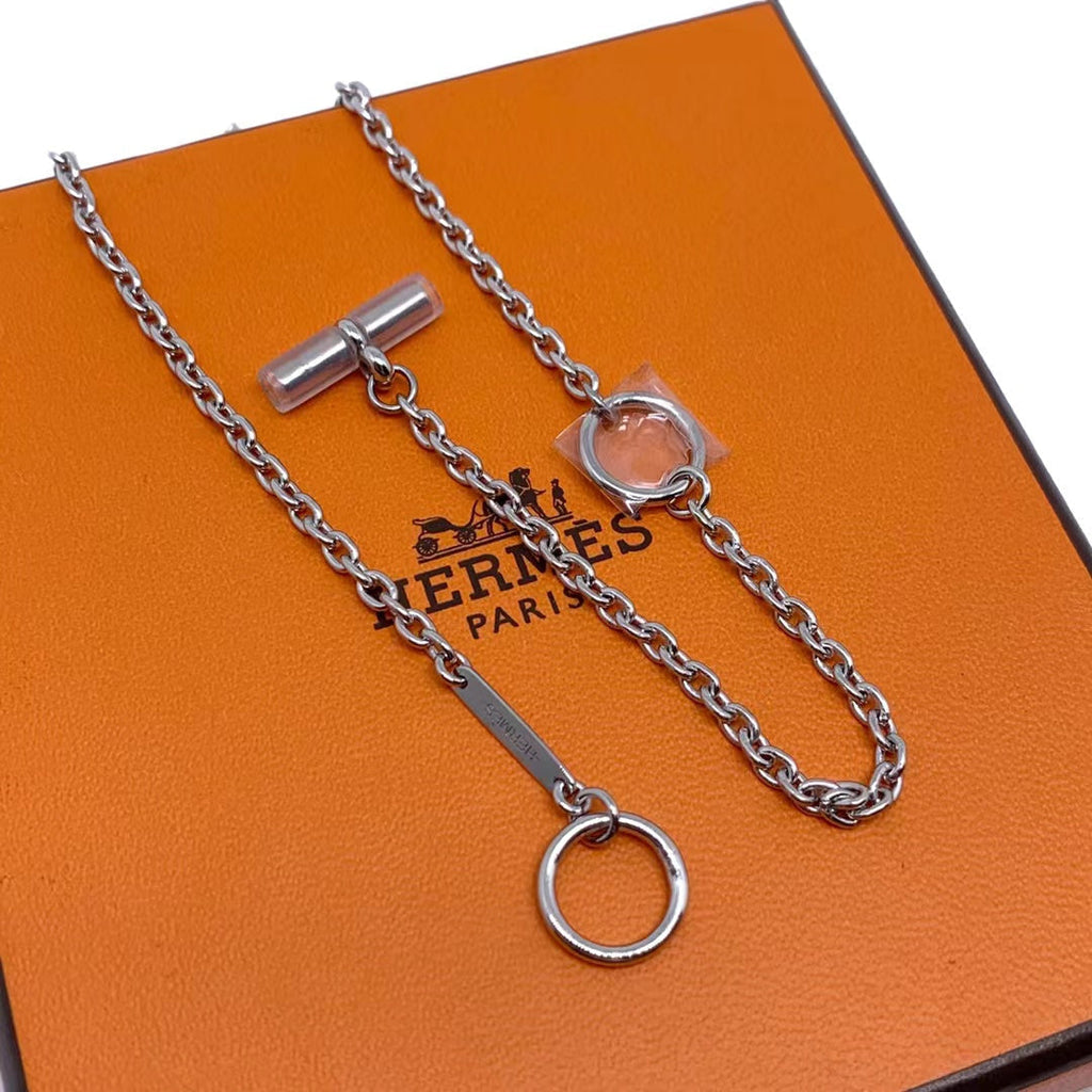 18K Panache Pendant Hermès Necklace