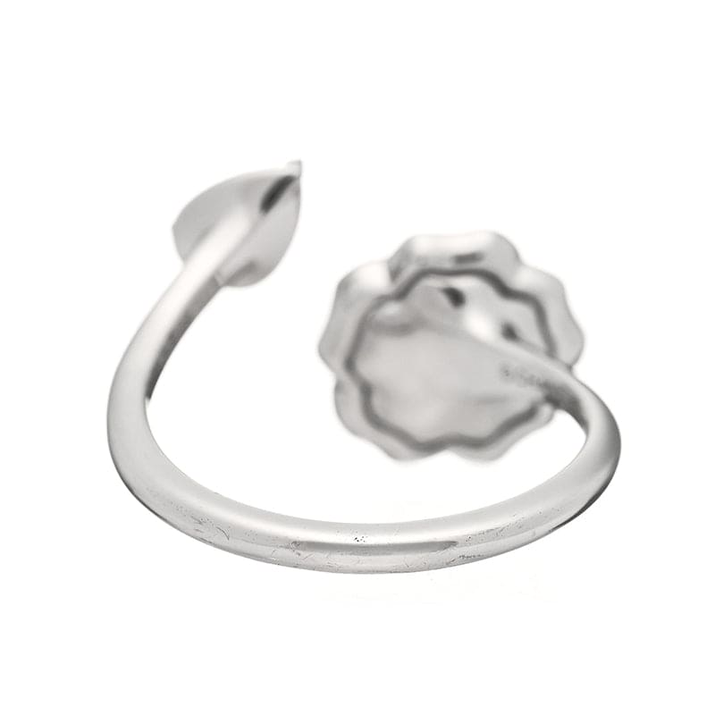 18K Chanel Diamond Camelia Precieux Ring