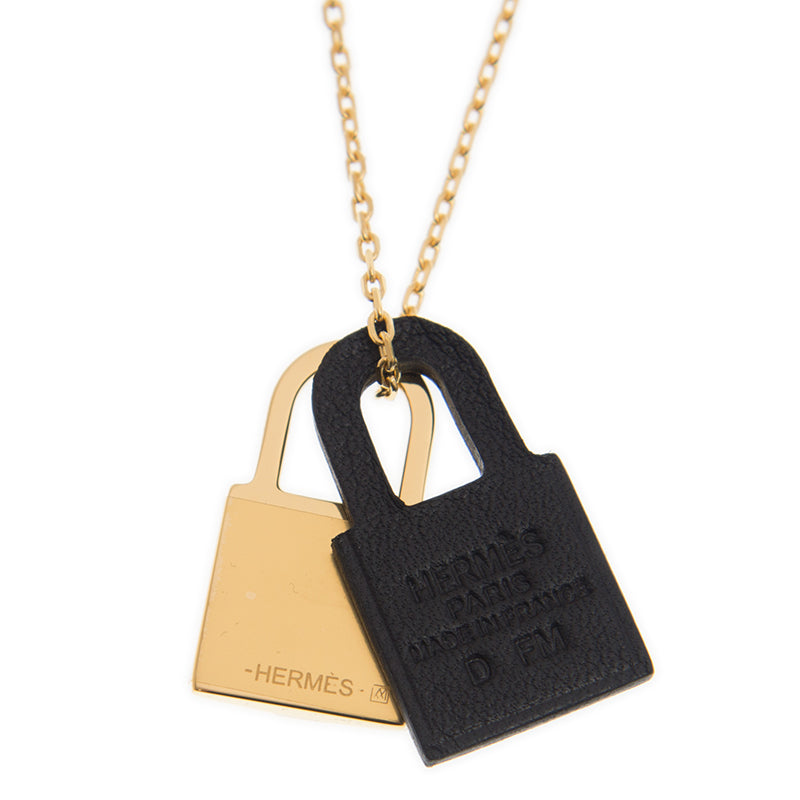 18K O'Kelly Black Pendant Hermès Necklace