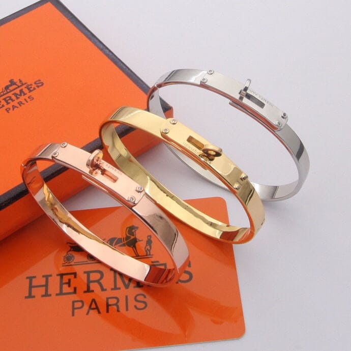 18K Yellow Gold Kelly Hermès Bracelet