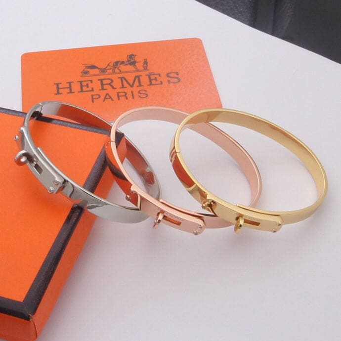 18K Yellow Gold Kelly Hermès Bracelet