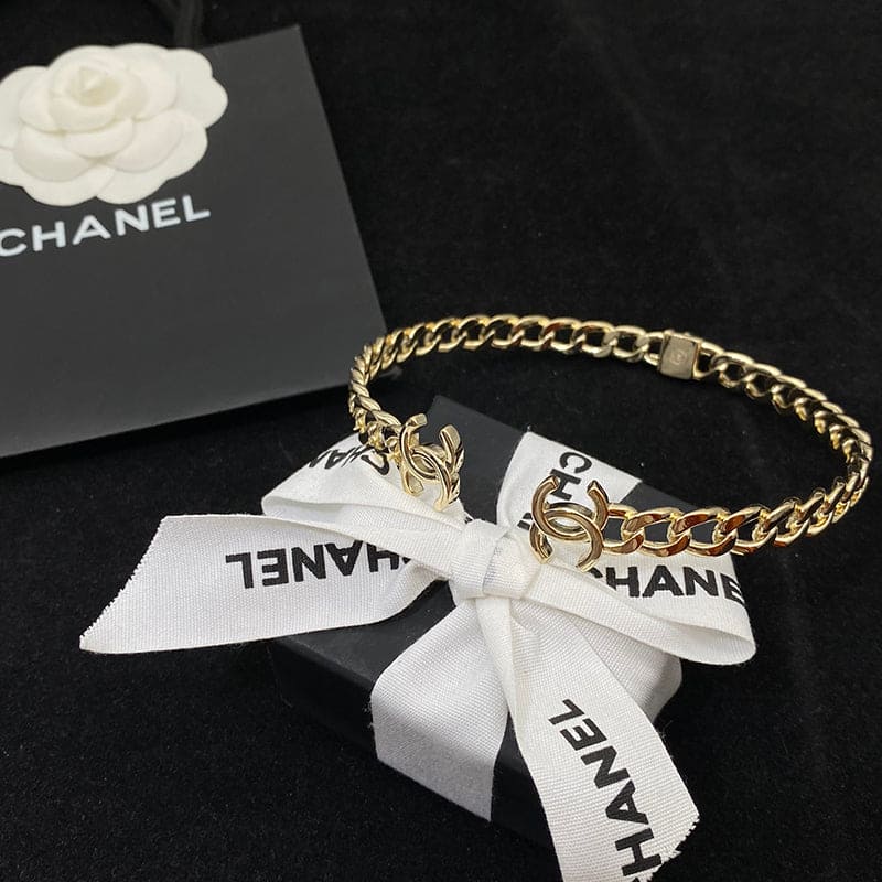 18K Interlocking Chanel Cuff Logo Choker Necklaces