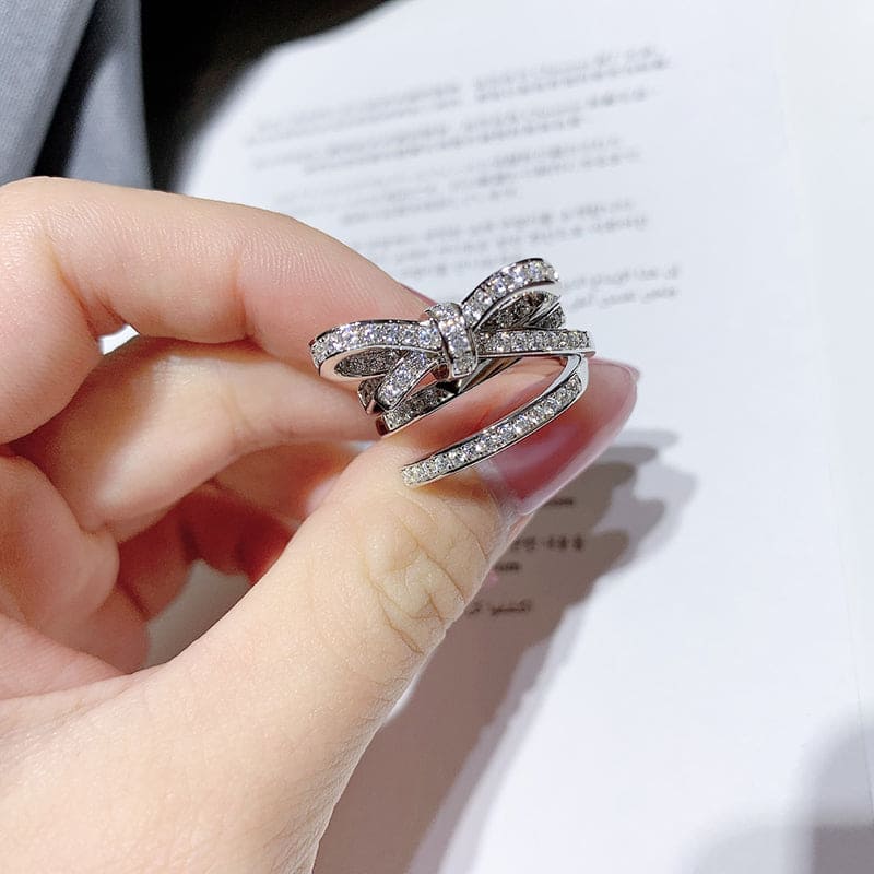 18K Chanel Diamonds Knot Ring