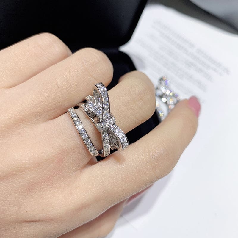 18K Chanel Diamonds Knot Ring