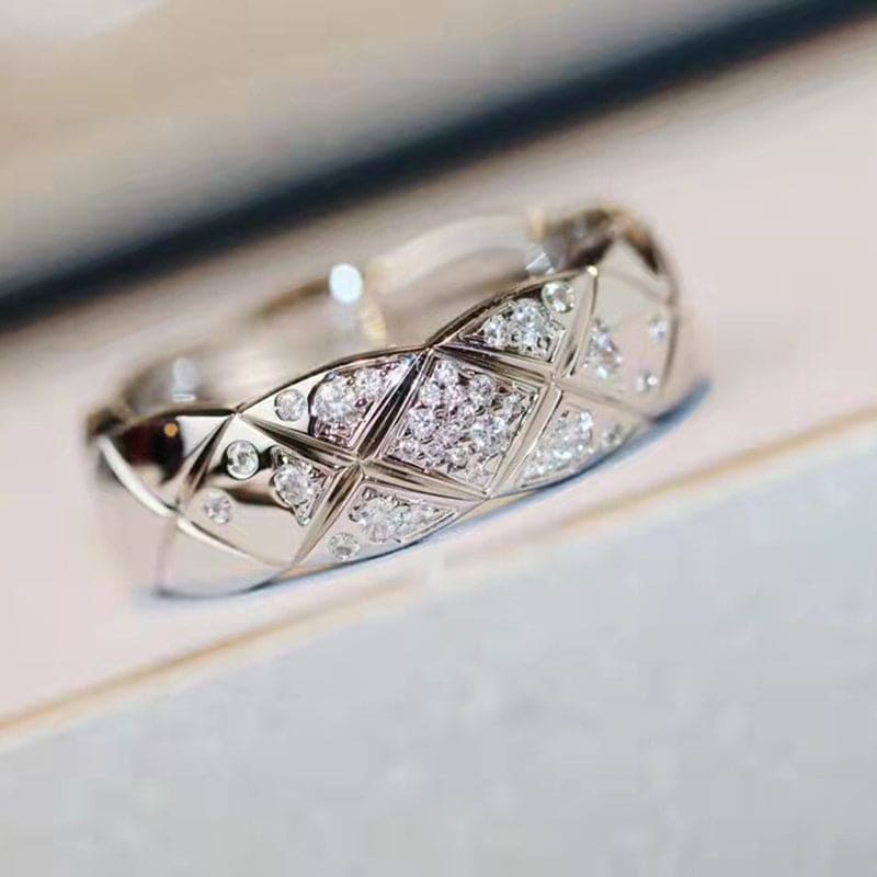 18K White Gold Chanel Coco Crush Diamonds Ring