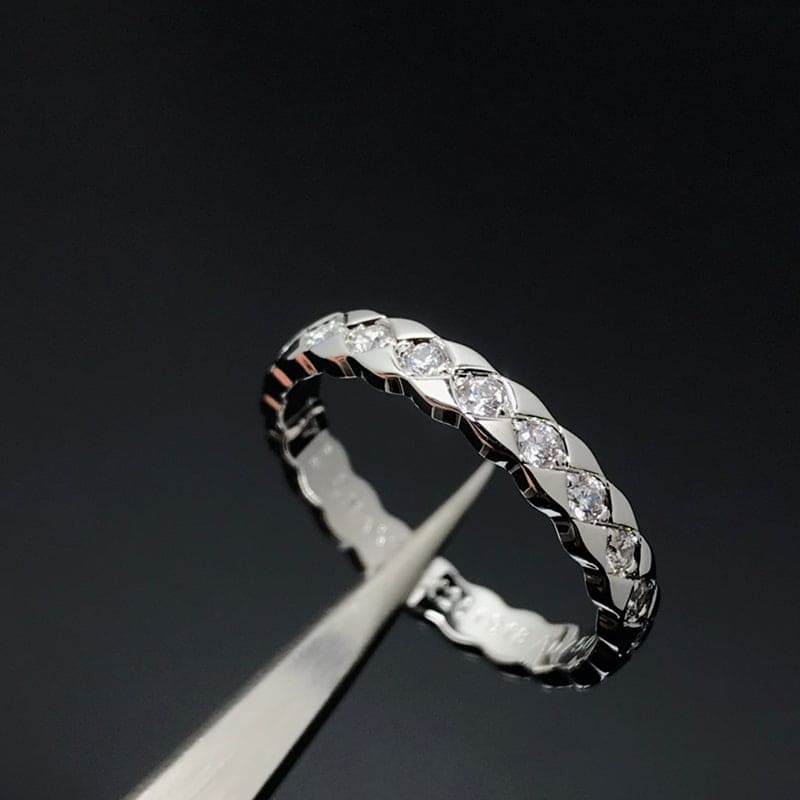 18K Chanel Coco Crush Mini Diamonds Ring