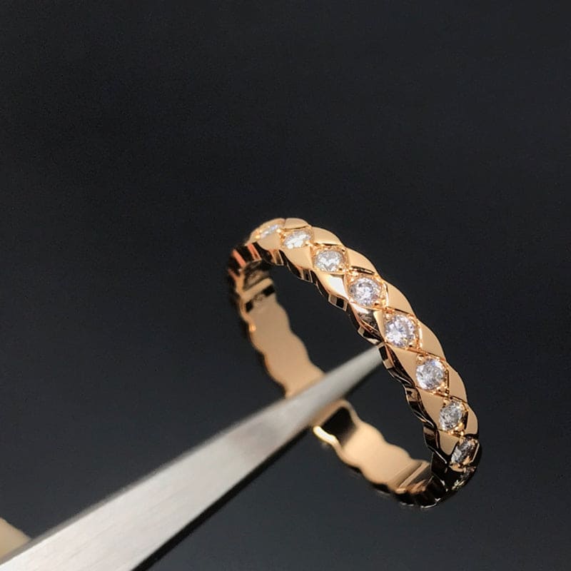18K Chanel Coco Crush Mini Diamonds Ring
