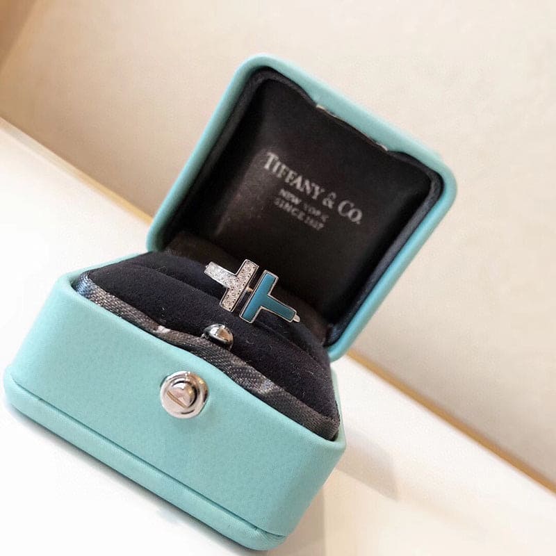 18K Tiffany & Co. Diamond & Turquoise Wire Ring
