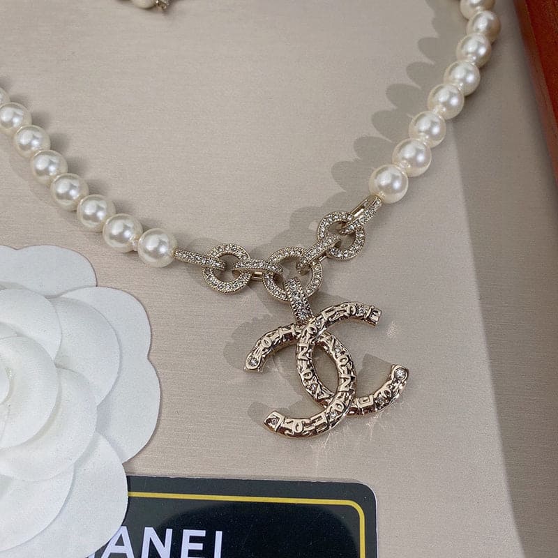18K Chanel Pearl Necklace