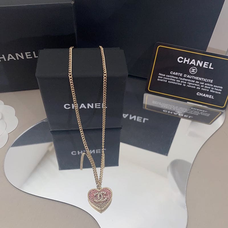 18K Chanel Pink Diamonds Necklace