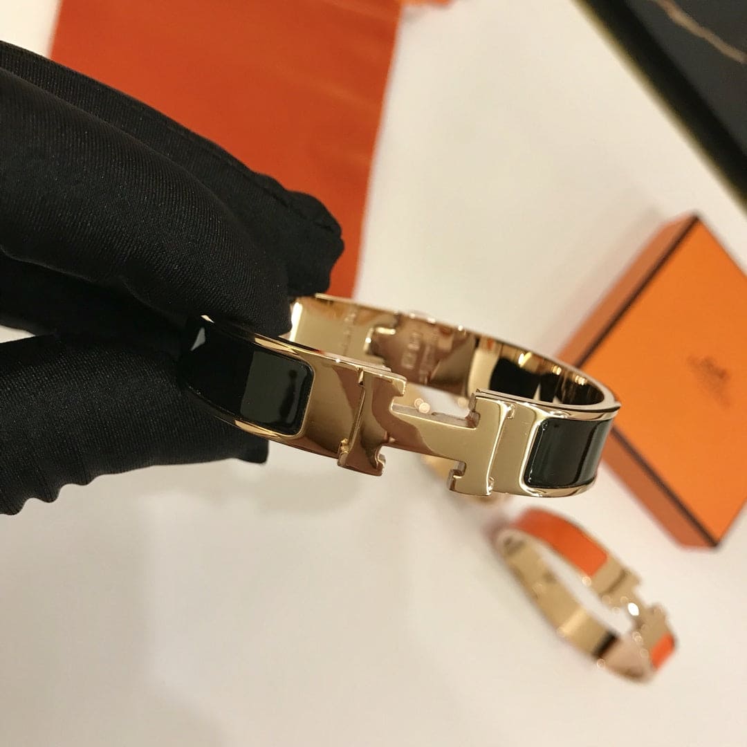 18K Clic Hermès Black Bracelet