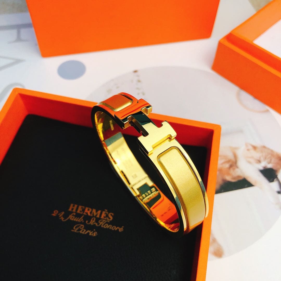 18K Clic Hermès Yellow Bracelet