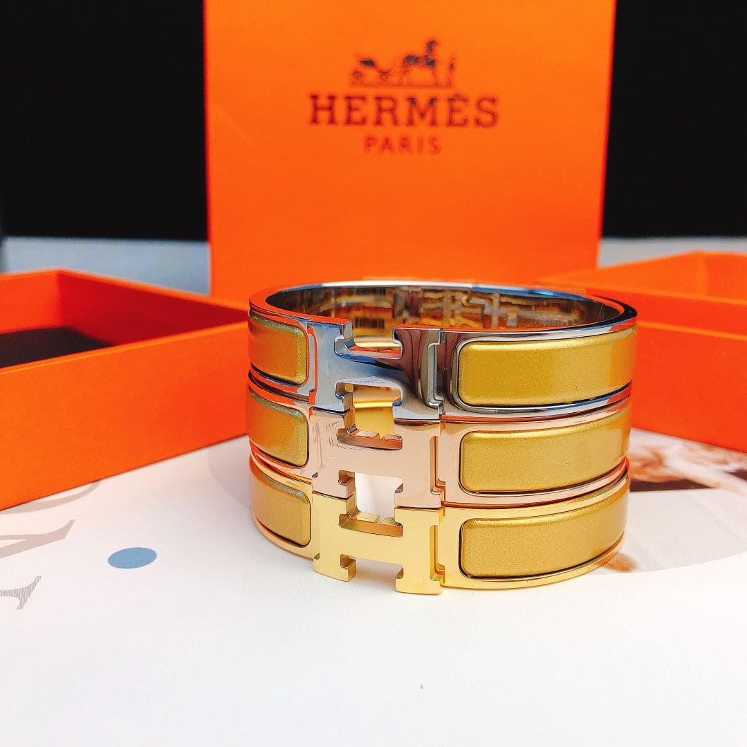 18K Clic Hermès Yellow Bracelet