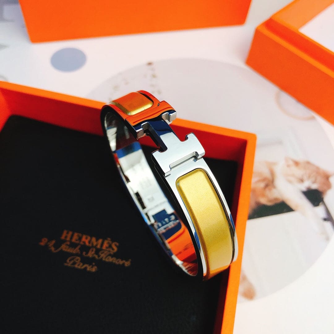 18K Clic Hermès Yellow Bracelet