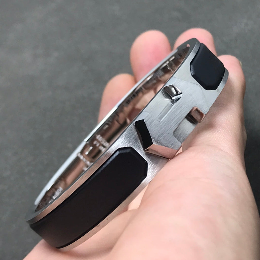 18K Super Hermès Black Bracelet