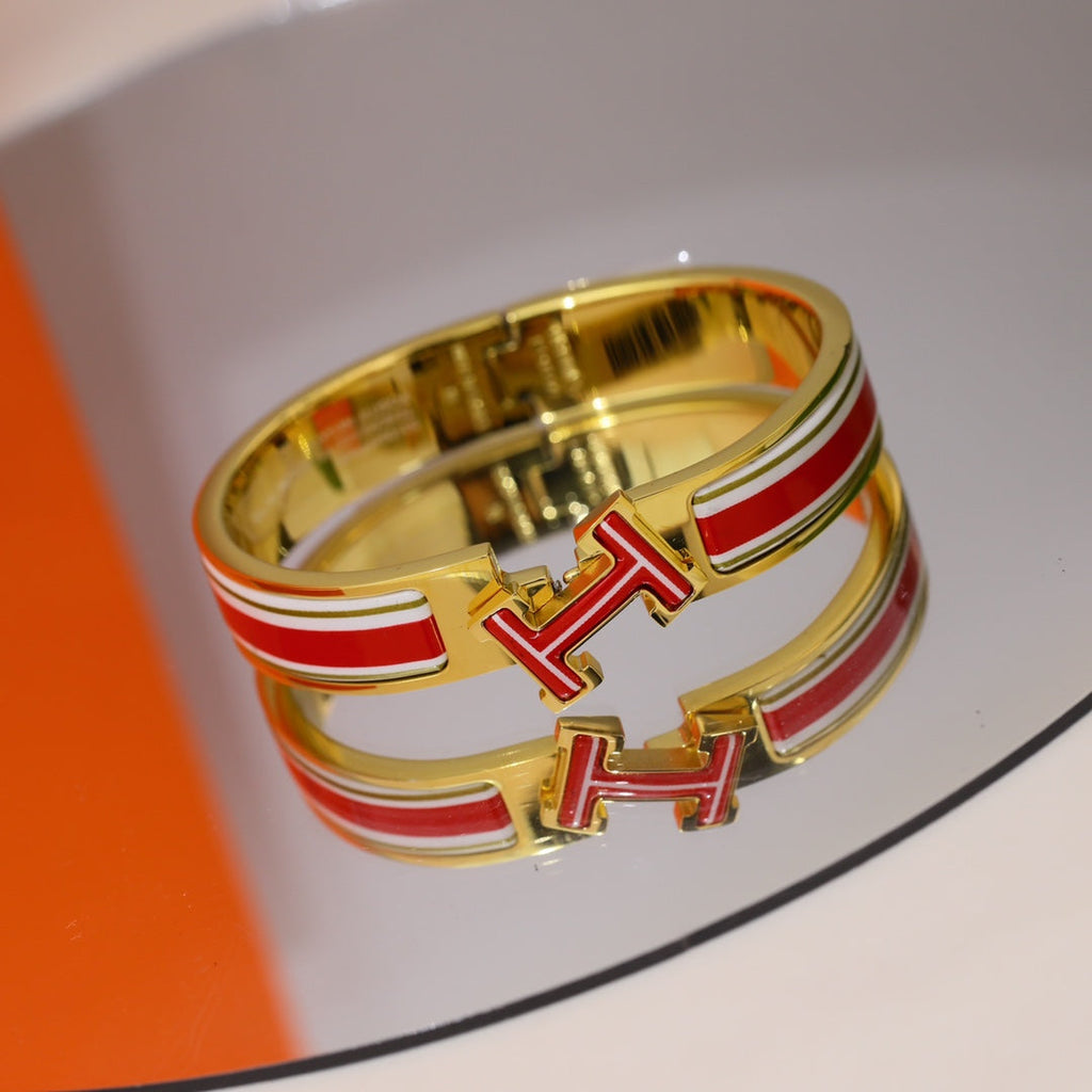 18K Clic Hermès Red & White Bracelet
