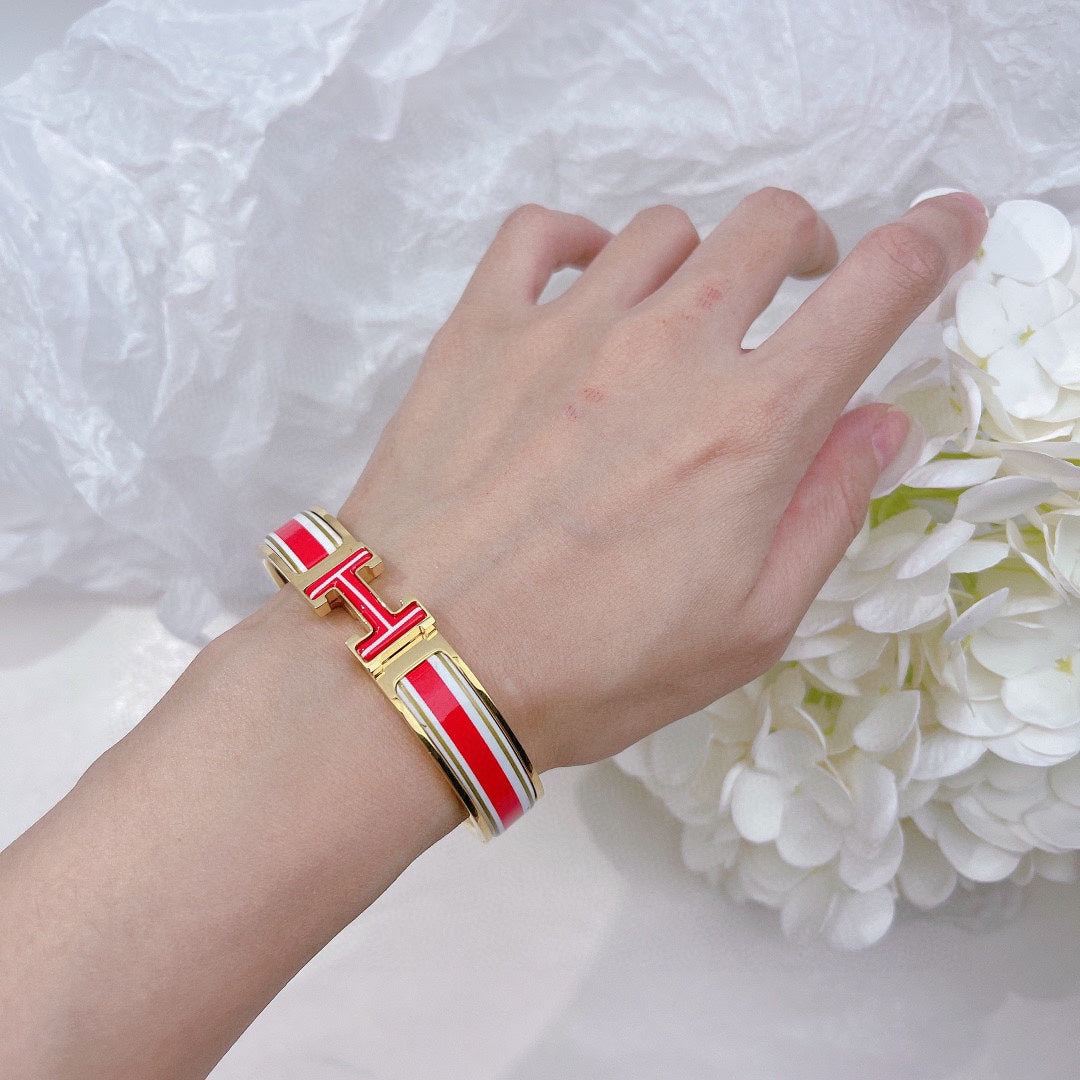18K Clic Hermès Red & White Bracelet