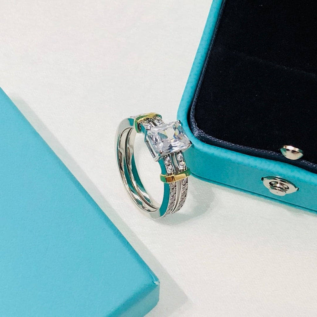 18K Tiffany & Co. Diamonds Ring