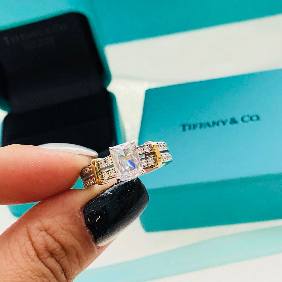 18K Tiffany & Co. Diamonds Ring