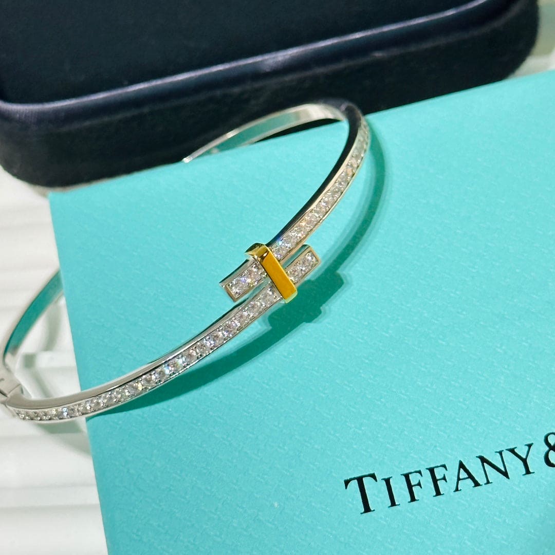 18K Tiffany & Co. Edge Hinged Bypass Bangle Bracelet
