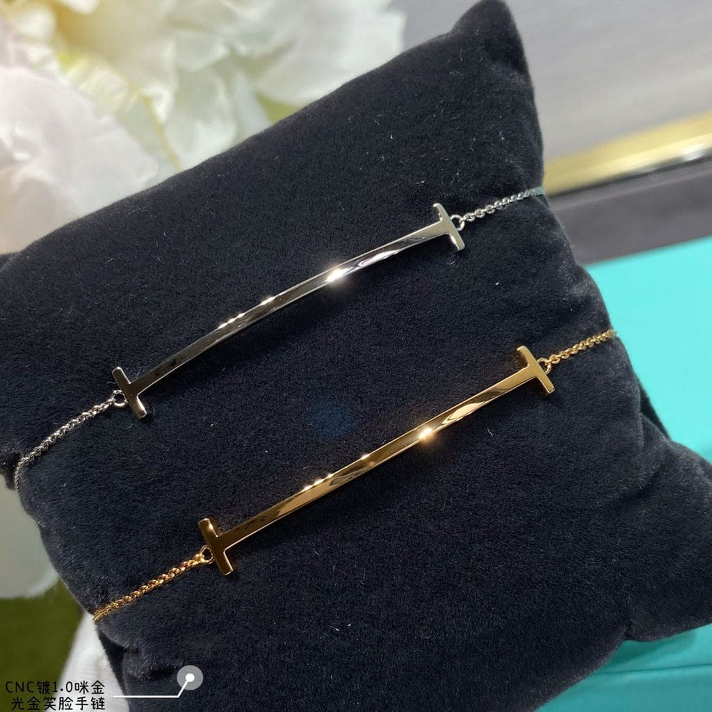 18K Tiffany & Co. Smile Bracelet