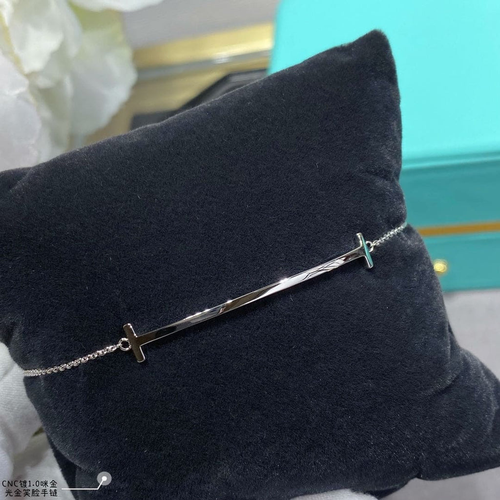18K Tiffany & Co. Smile Bracelet