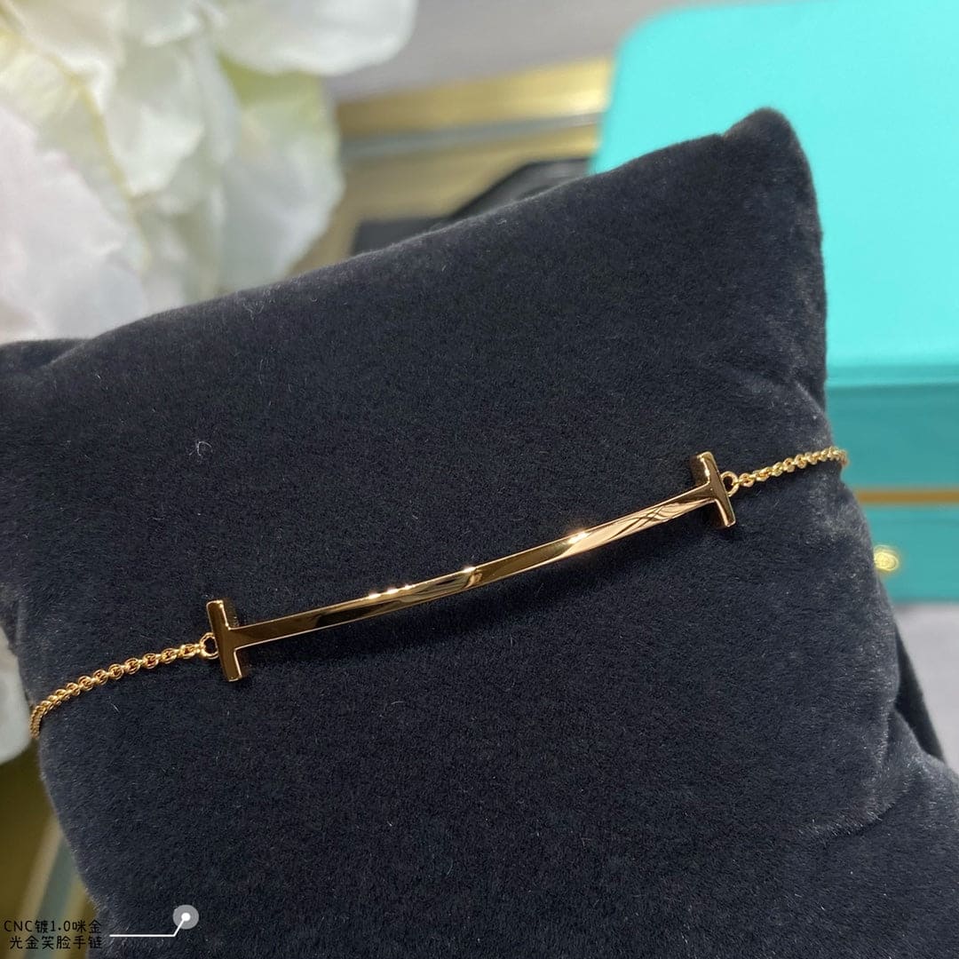 18K Tiffany & Co. Smile Bracelet