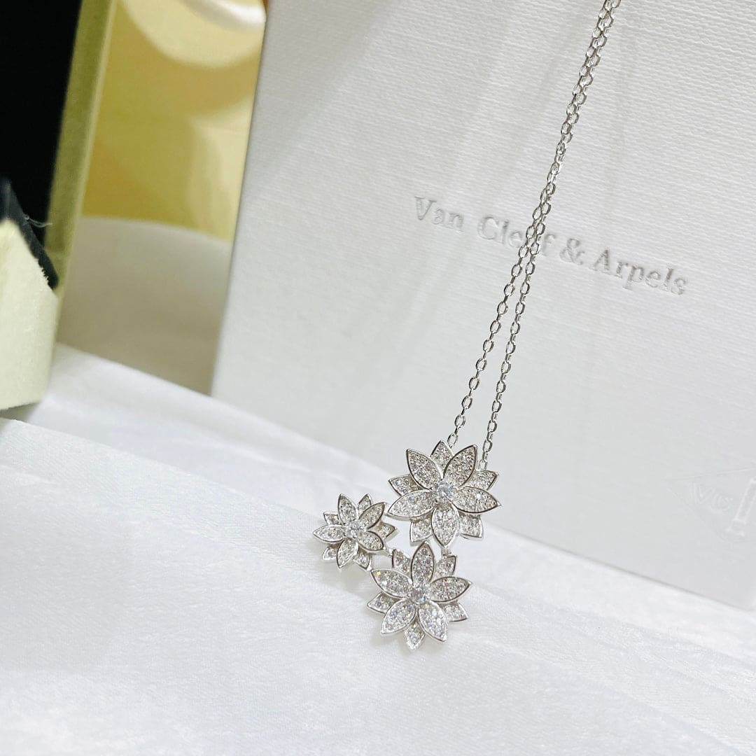 18K Van Cleef & Arpels Three Flowers Lotus Necklace