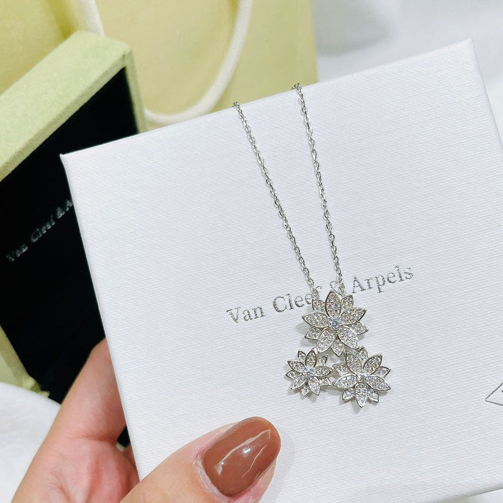 18K Van Cleef & Arpels Three Flowers Lotus Necklace