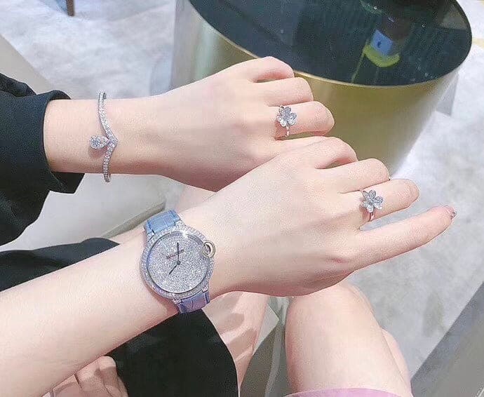 18K Van Cleef & Arpels Frivole Ring