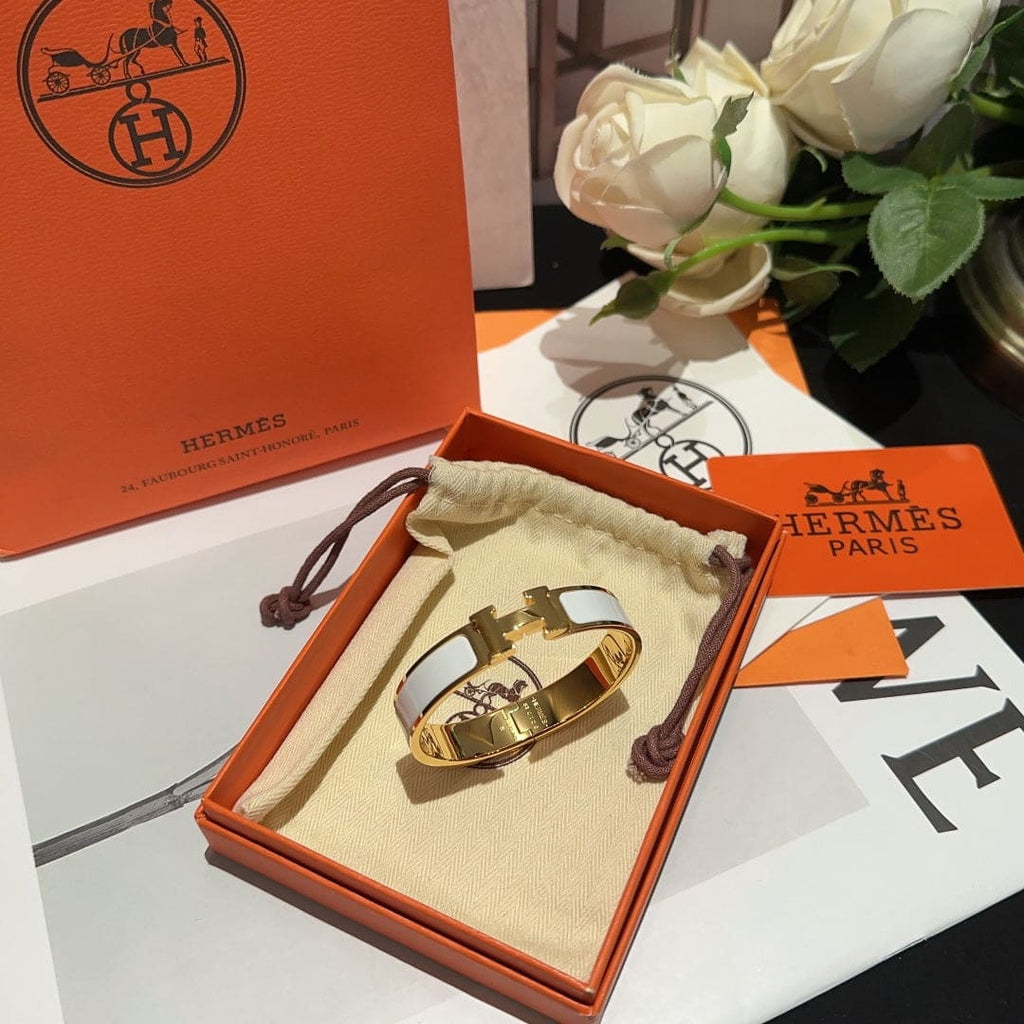 18K White Clic Hermès Bracelet