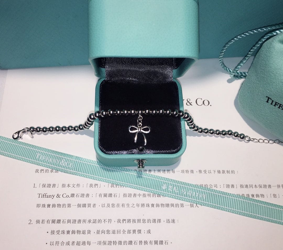 18K Tiffany & Co. Bow Charm Bead Bracelet