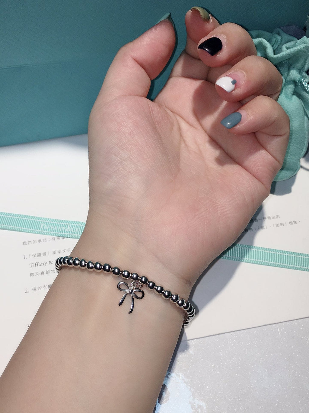 18K Tiffany & Co. Bow Charm Bead Bracelet