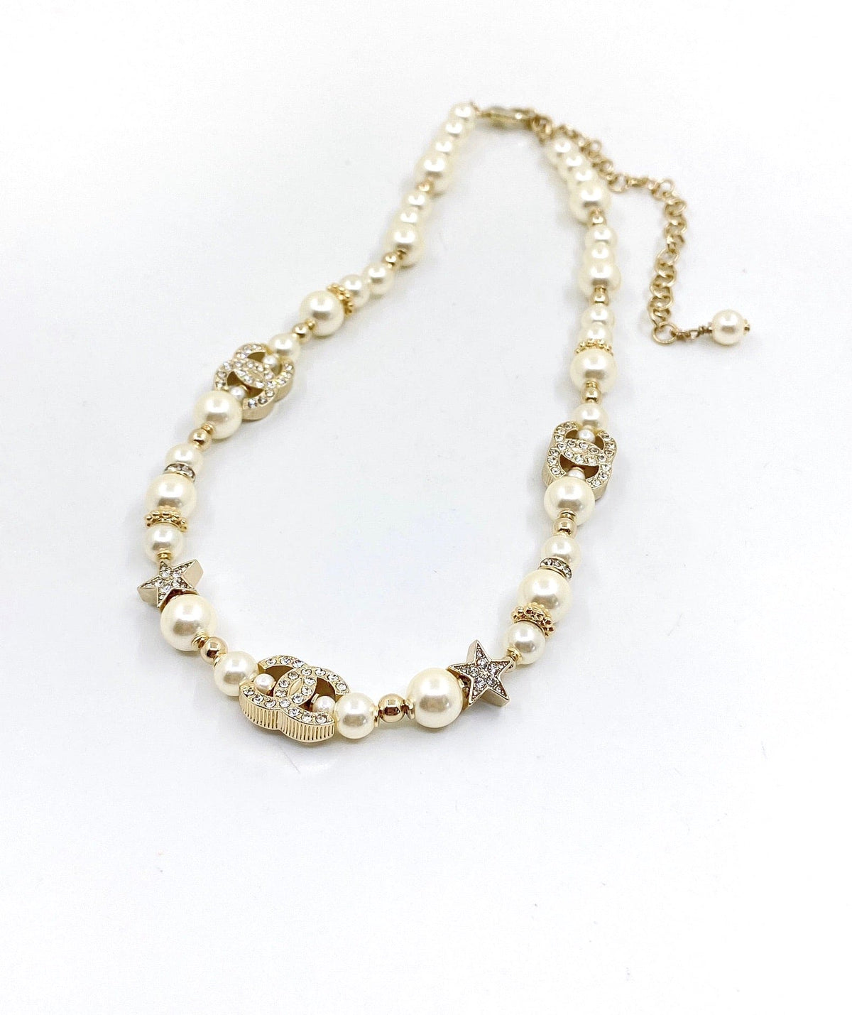 18K Chanel Pearl Diamonds Necklace