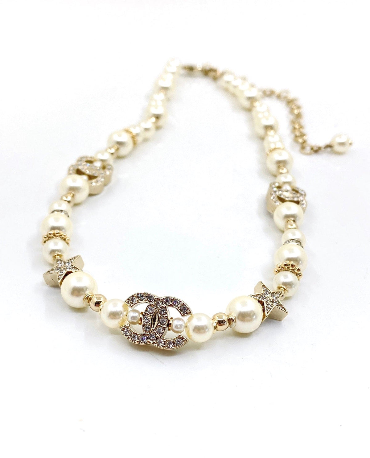 18K Chanel Pearl Diamonds Necklace