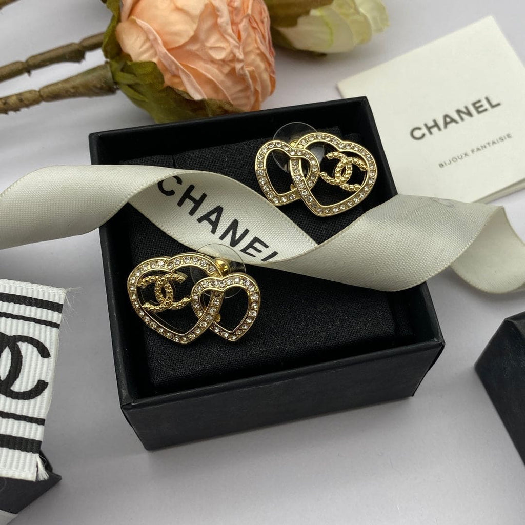 18K Chanel Heart Diamonds Earrings