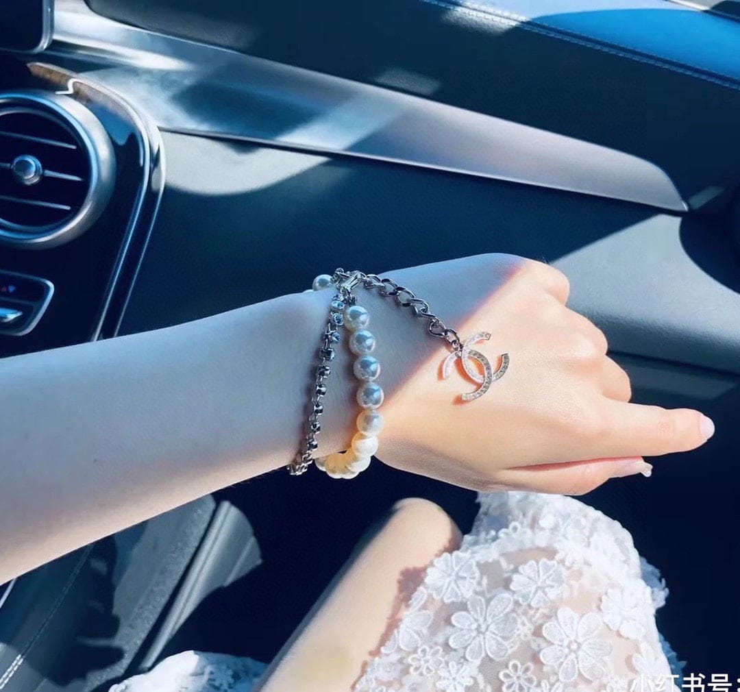 18K Pearls Chanel Chain Bracelet
