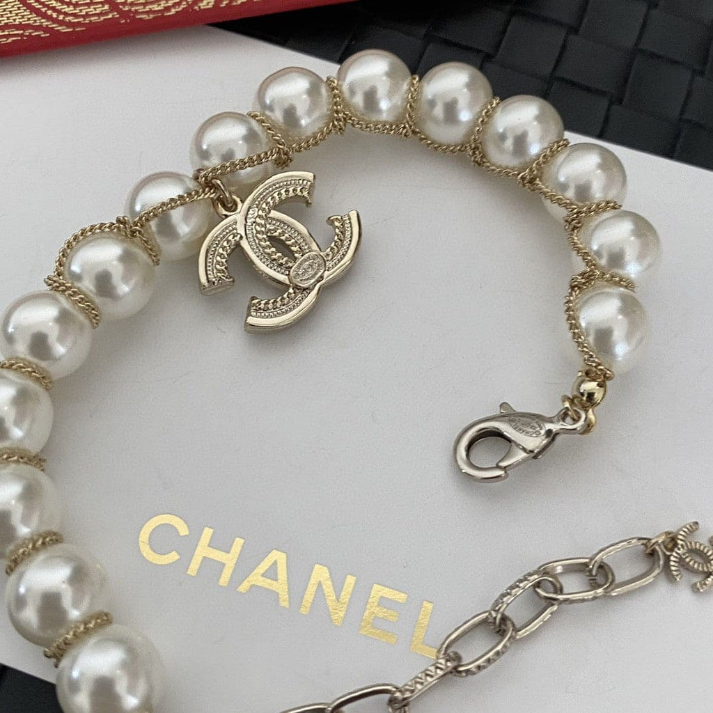 18K Pearls Chanel Bracelet