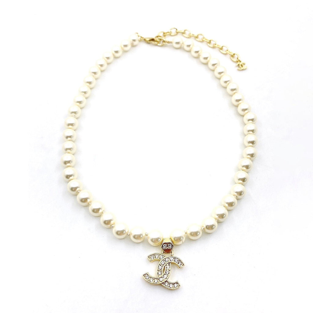 18K Chanel Diamonds Pearls Necklace