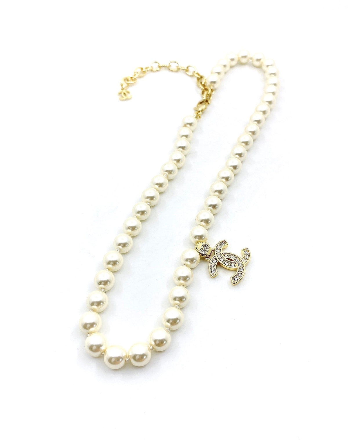 18K Chanel Diamonds Pearls Necklace