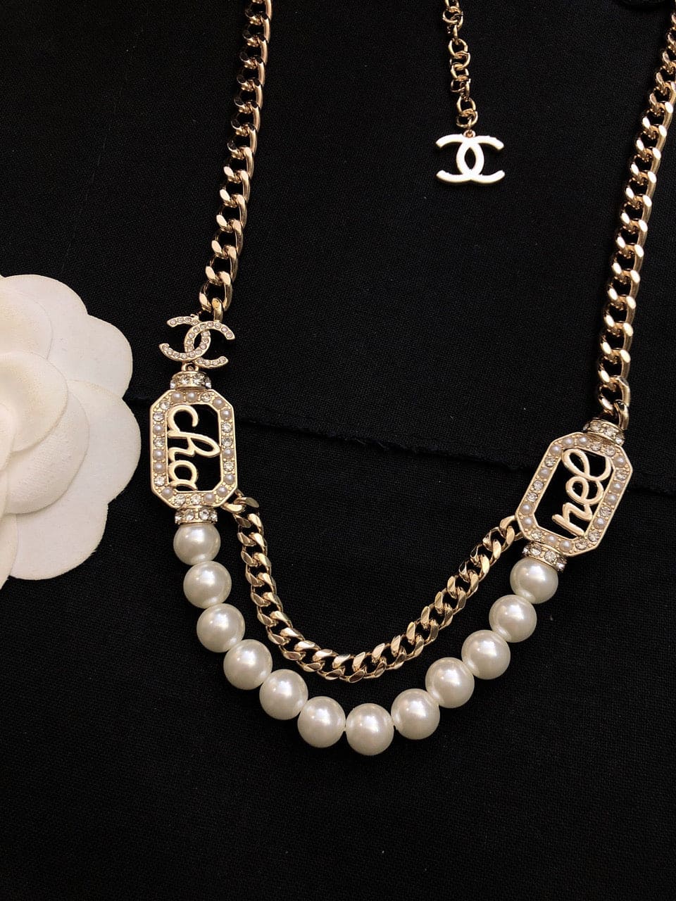 18K Chanel Diamonds Necklace