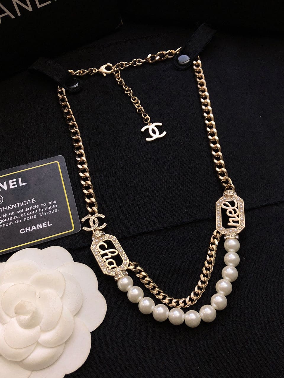 18K Chanel Diamonds Necklace