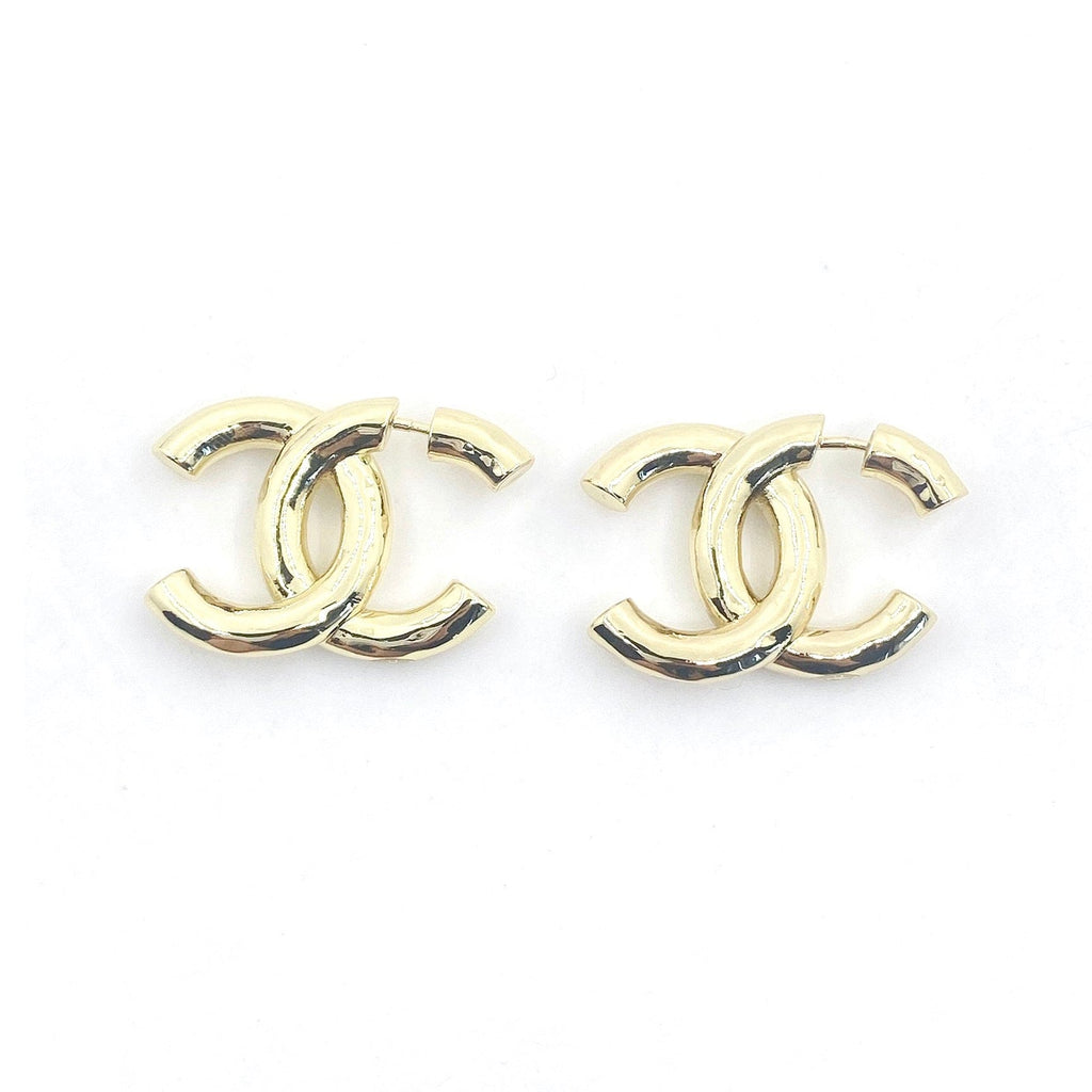 18K Chanel Gold Earrings