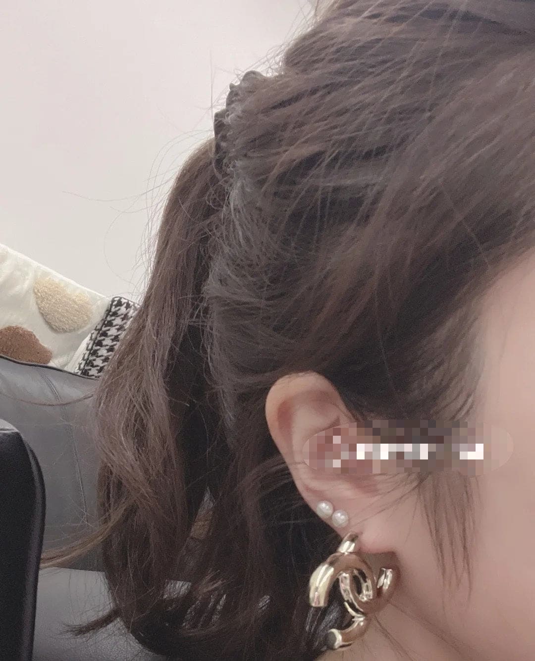 18K Chanel Gold Earrings