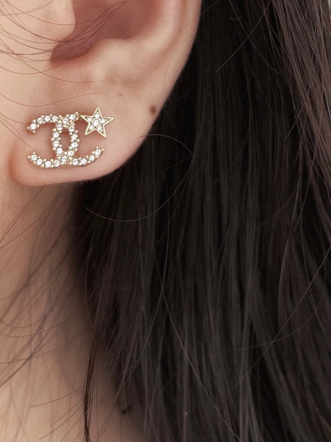 18K Chanel Star Earrings