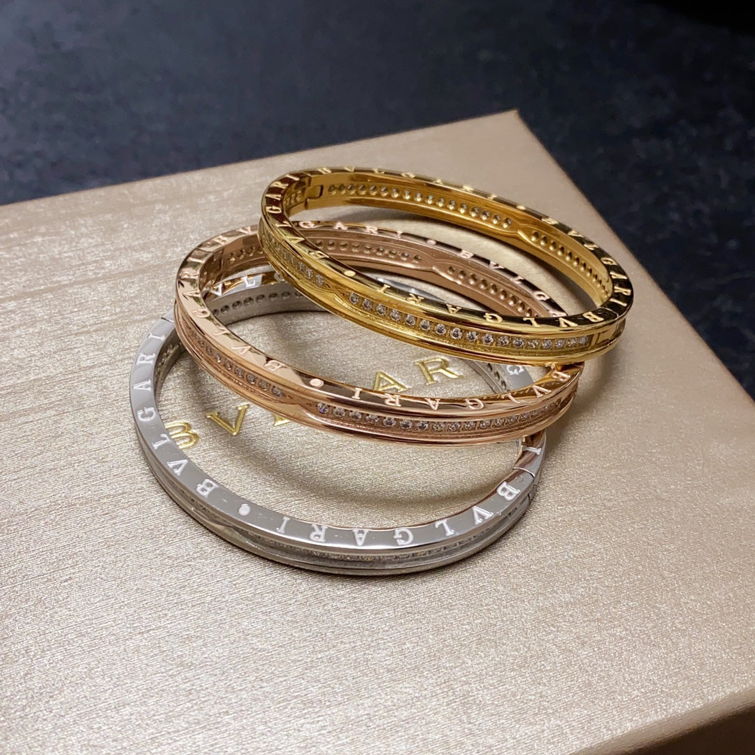 18K BVLGARI B.ZERO1 Bangle Bracelet