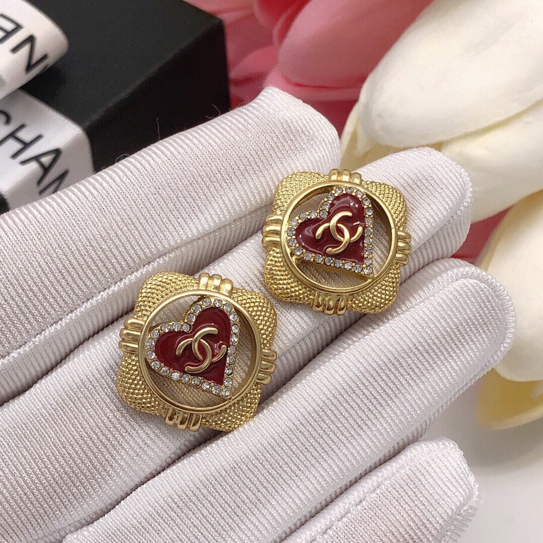18K Chanel Heart Vintage Earrings